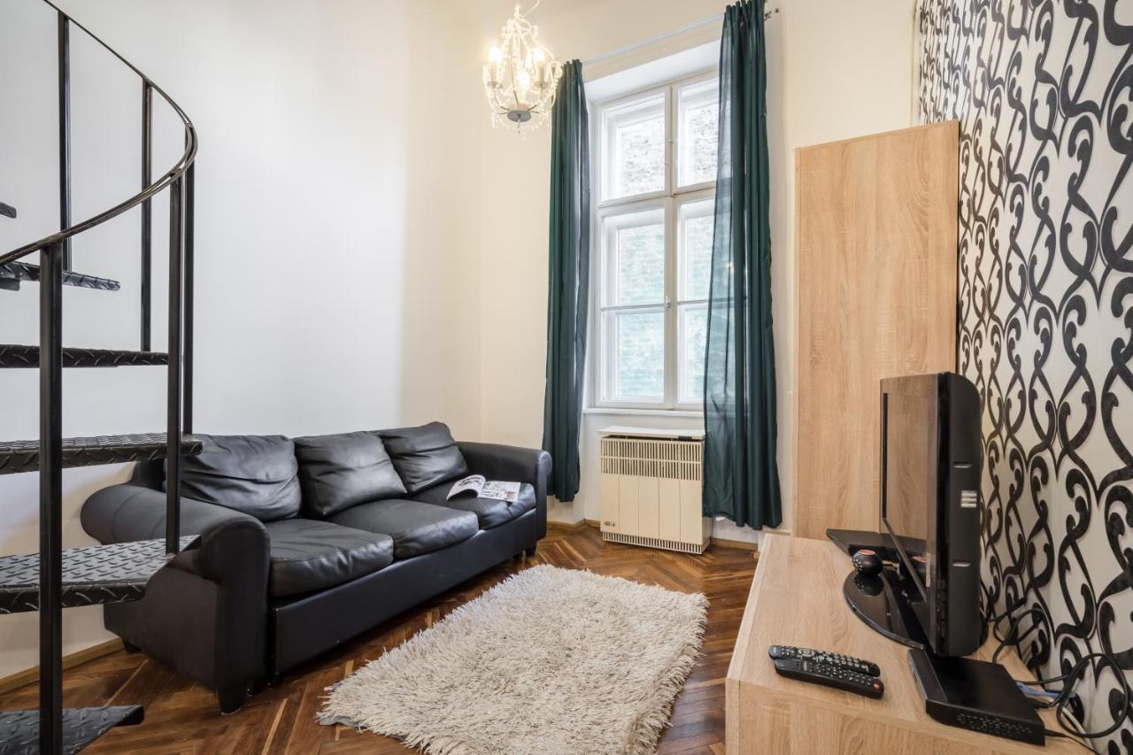 בודפשט Bpr Robinia Downtown Apartment מראה חיצוני תמונה