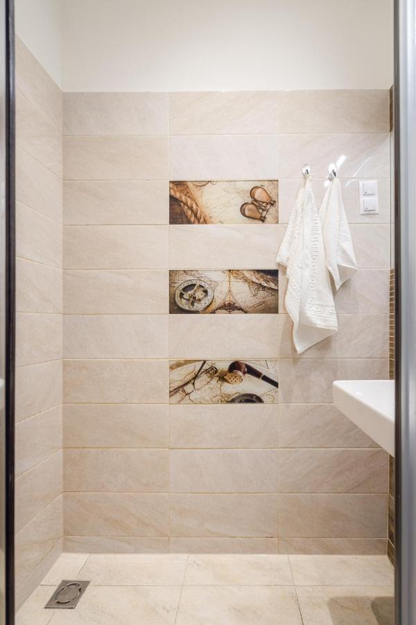 בודפשט Bpr Robinia Downtown Apartment מראה חיצוני תמונה
